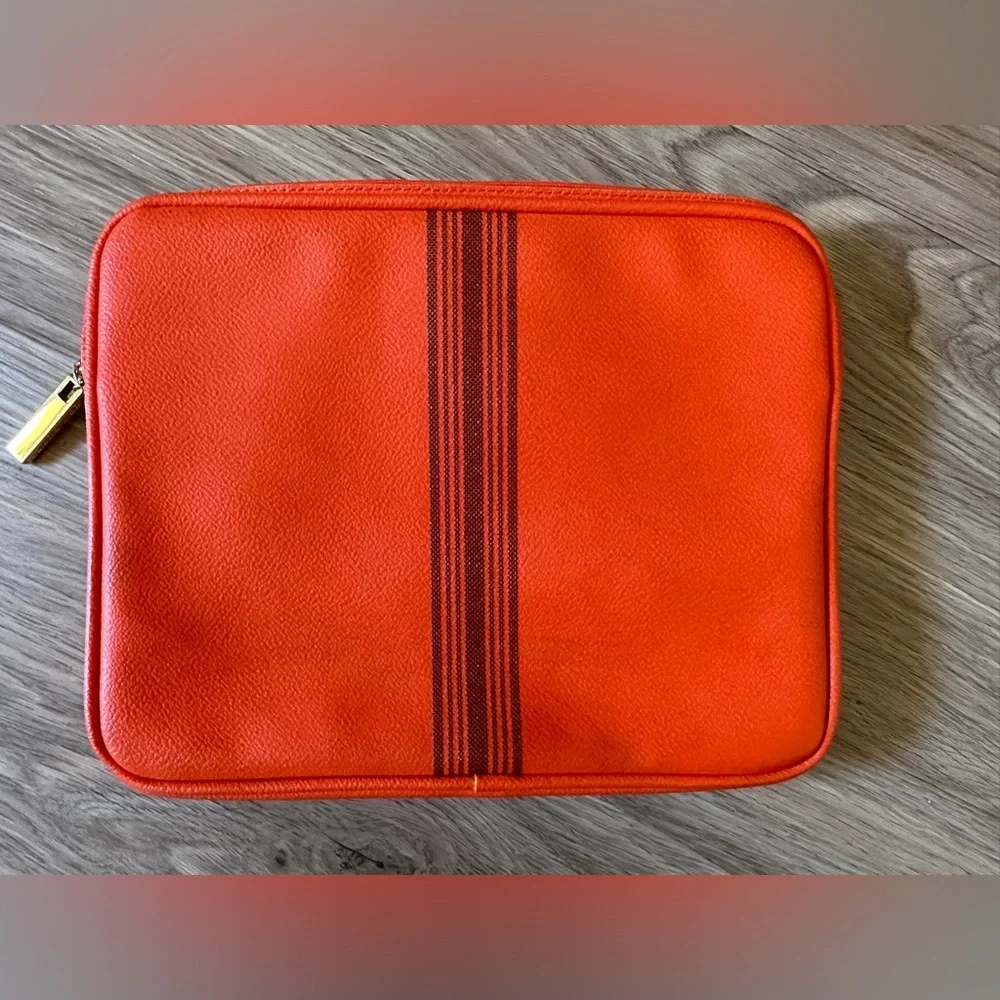 TORY BURCH - padded zip sleeve - orange w/stripe For ipad